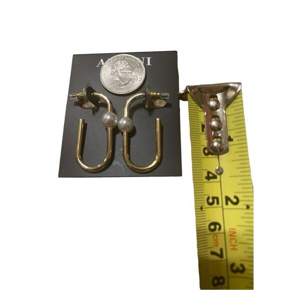 NWT Alfani Gold-Tone & Imitation Pearl Open Oval Hoop Earrings, Gold tone - Picture 4 of 4